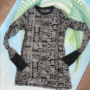 Thin long sleeve lulu lemon top w thumb holes